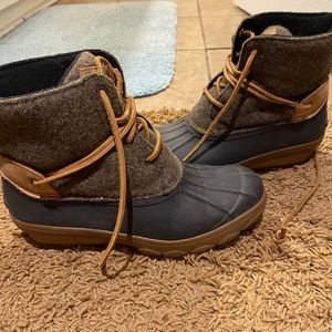 Women’s Sperry wedge duck boots